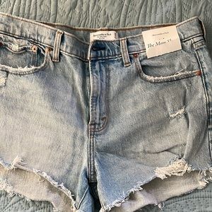 Abercrombie Mom Short